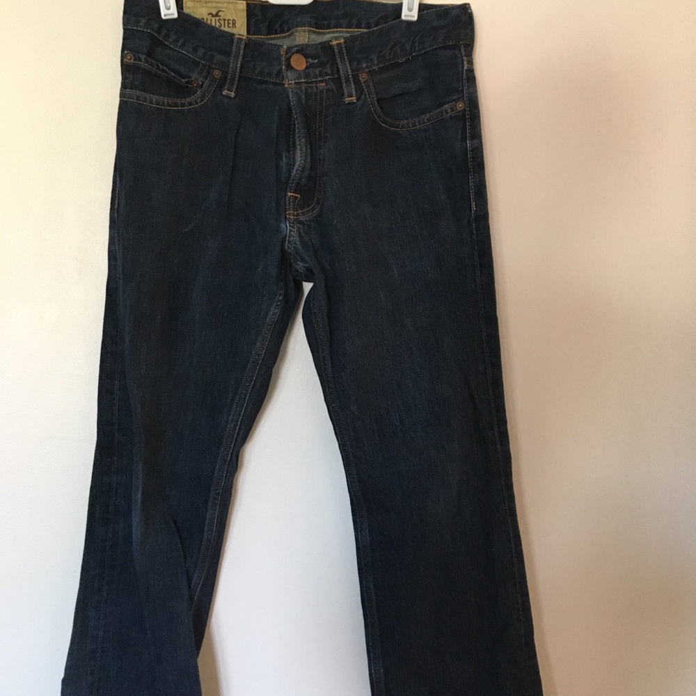 Hollister Men’s relaxed bootcut jeans